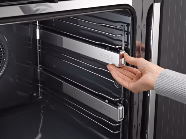 Miele  Piekarnik parowy DGC 7460 HC Pro
