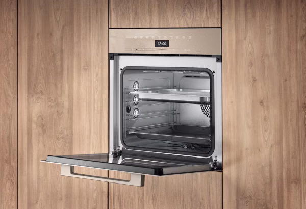 Miele  Piekarnik parowy DGC 7460 HC Pro