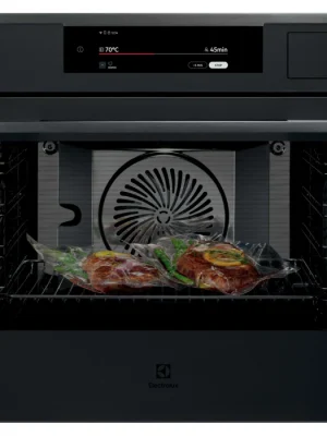 241205YC38-eps Electrolux Piekarnik parowy 900 ProAssist z SteamPro