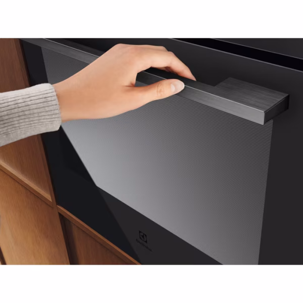 Electrolux Piekarnik parowy 900 ProAssist z SteamPro